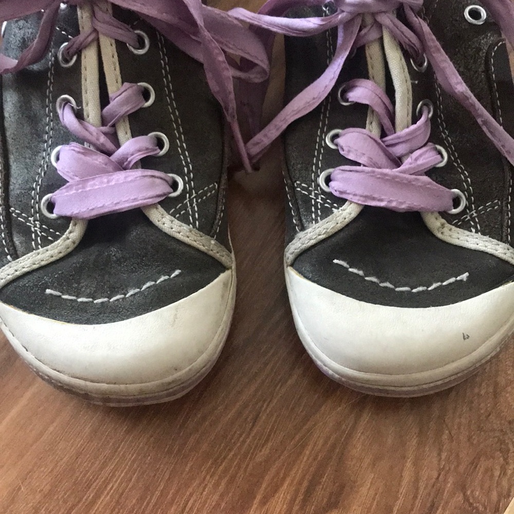 Simple shoes - Picture 2 of 4